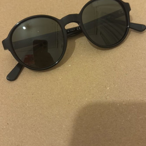 Ralph Lauren round sunglasses black like new