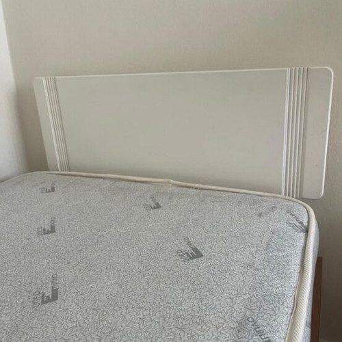 Single beds with mattresses used, set of 2, wooden frame, white headboard