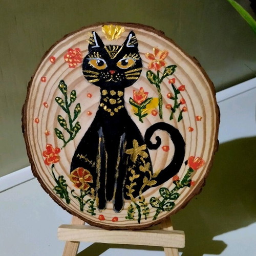 Wood painting with stand new, dimensions 13×13 cm