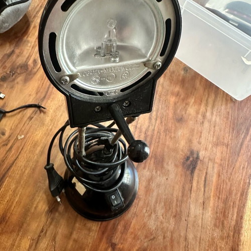 Table lamp like new, convenient and adjustable