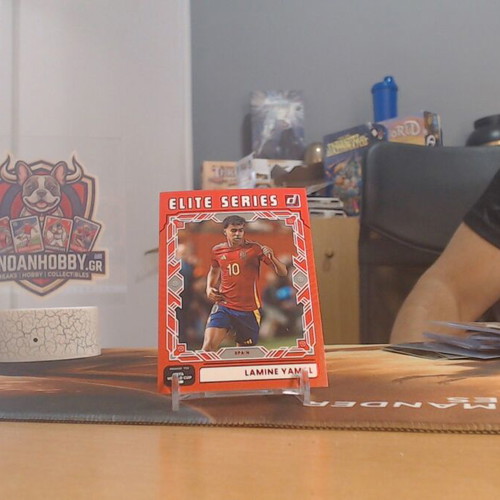 Lamine Yamal 2025-26 Panini Donruss Elite Series Red Insert card like new