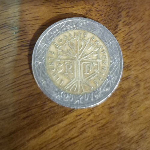 2 Euro Coin Tree of Life collectible, like new