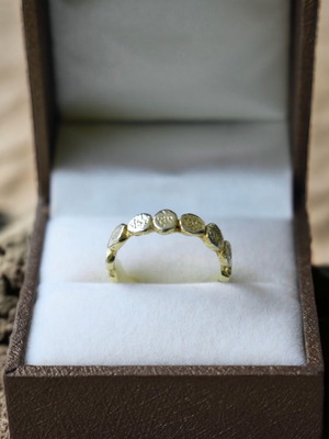 Ammódis ring new, 925 silver with embossed sand pattern