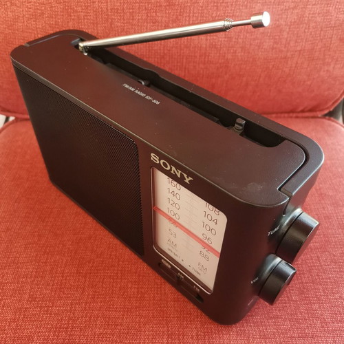 Sony ICF-506 Portable Radio like new, mains and battery powered
