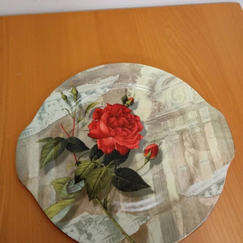 Oriana Ferelli porcelain dessert platter with red rose design