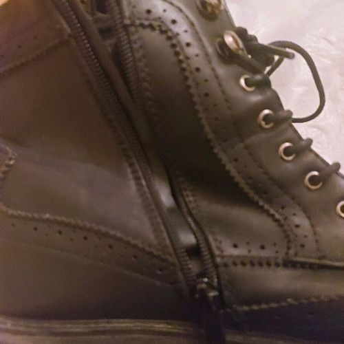 Women's black ankle boots size 39 like new, worn minimally