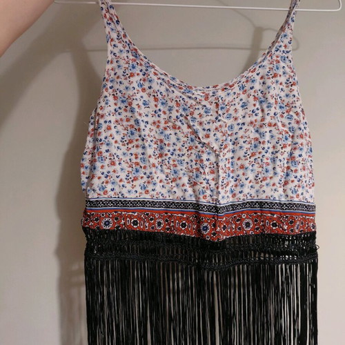 Stradivarius top with black fringes like new, size S