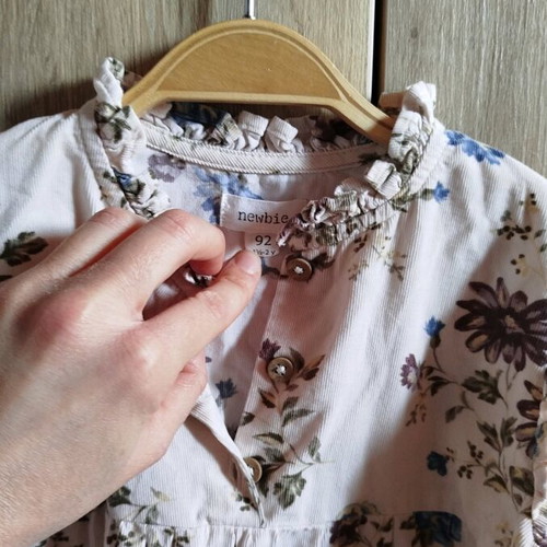 Children's dress thin corduroy like new, size 92 cm