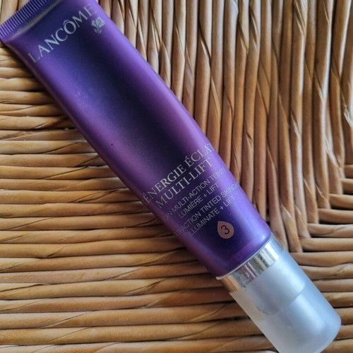 Lancome Renergie Eclat Multi Lift used, shade T.03 for darker skin tones