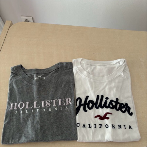 Hollister women's blouses size Small like new, pack of 2