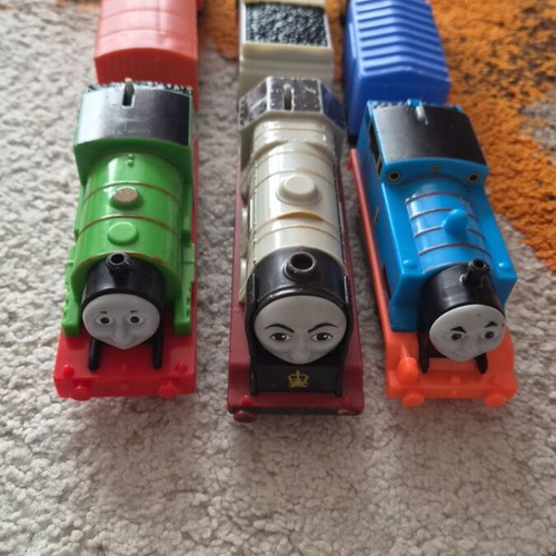 Thomas and friends trains used, set of 3