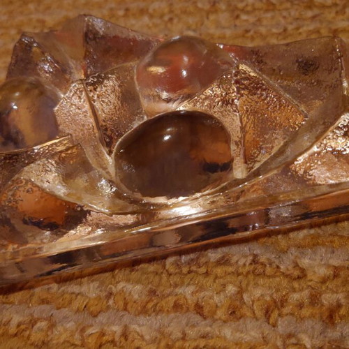 Vintage glass paperweight like new, wall mountable