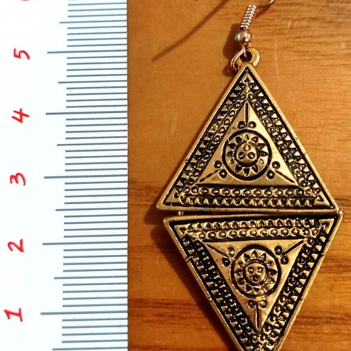 Double triangle earrings like new, gold color