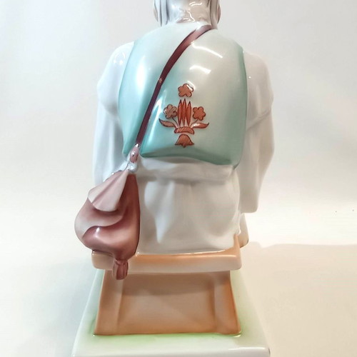 Handmade decorative figurine ZSOLNAY PECS Hungary 1970s in excellent condition