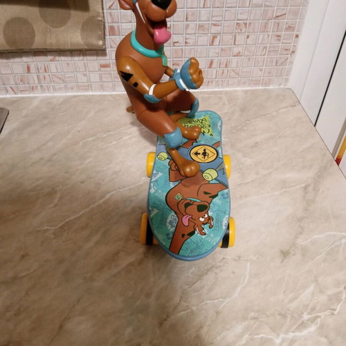 Φιγούρα Scooby Doo on skateboard σαν καινούργιο συλλεκτικό