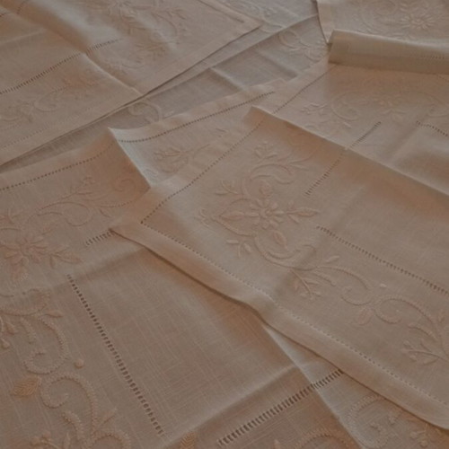 Handmade embroidery set on fine linen, 7 pieces, new