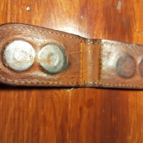 Leather magnetic money clip used