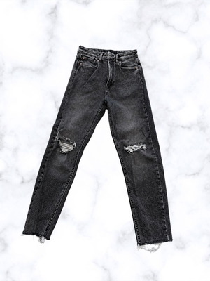 Stradivarius Grey Washed Ripped Jeans Used, High Waist, Size M