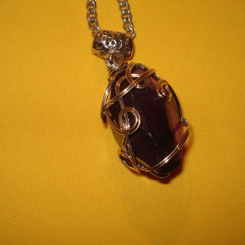 Necklace with stone like new