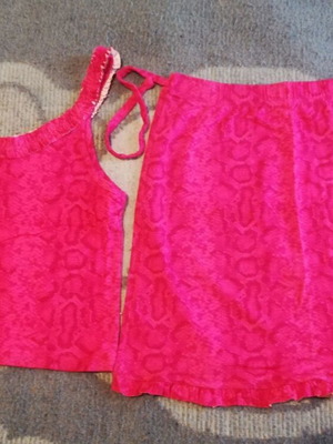 Skirt and top youthful - teenage set