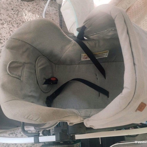 Baby stroller 3 in 1 used with minor brake issue