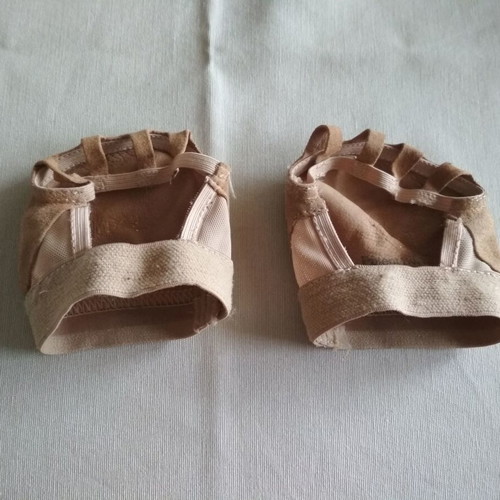 Bloch Foot Thong III used modern dance shoes S0675L