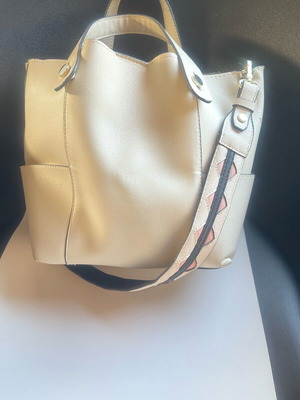 Zara Basic Collection Shoulder Bag used, white