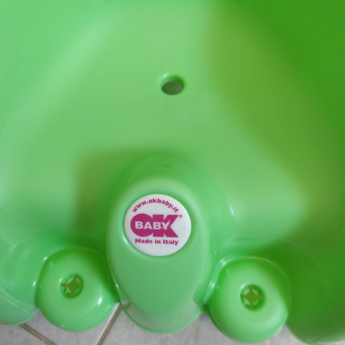 Pouf OK Baby Bath Seat and Child Chair Green like new