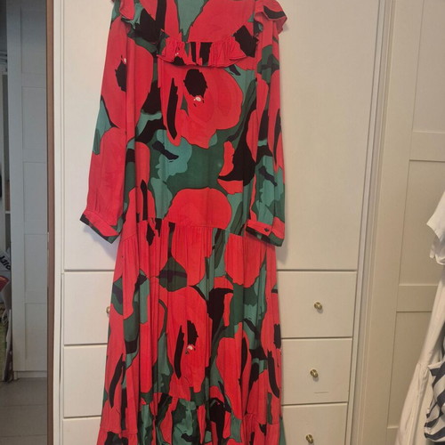 Sfera dress size M like new, multicolored