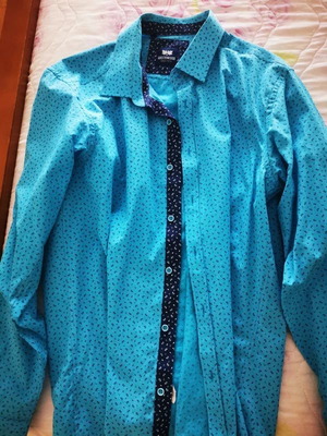 Greenwood turquoise shirt like new, size M