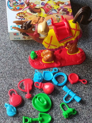 Buckaroo board game like new with all accessories