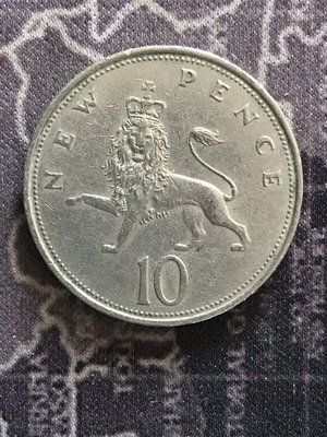 England 10 New Pence 1968 coin like new