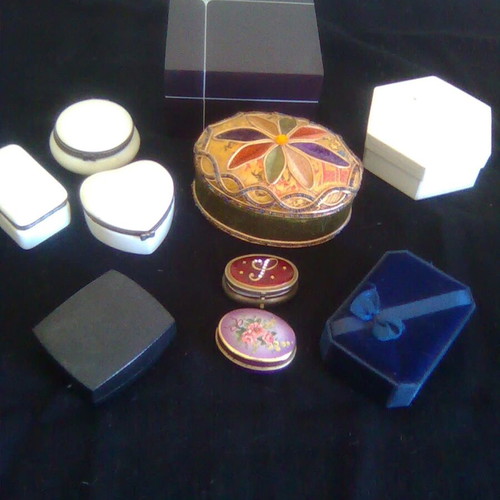 Jewelry boxes set of 10 like new