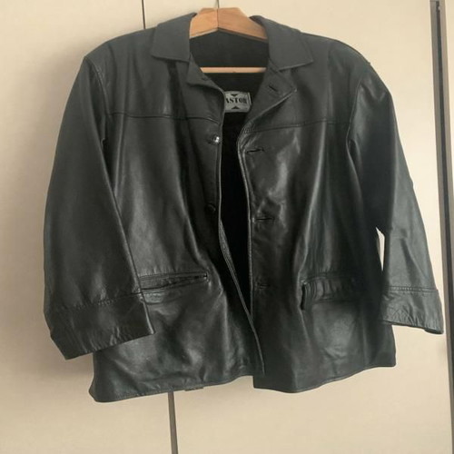 Leather men's jacket used, size XL, black
