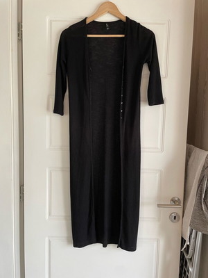 Stradivarius black cardigan size M like new
