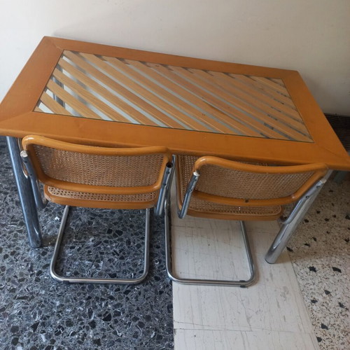 Italian dining table with 4 chairs, excellent wood quality
