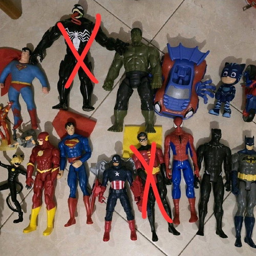 Superheroes figures like new, assorted pack