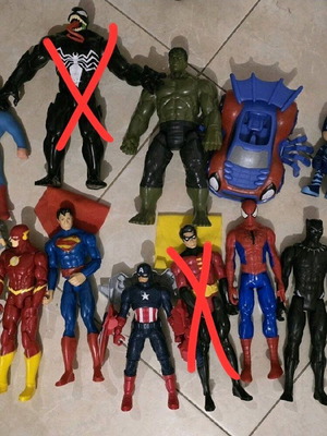 Superheroes figures like new, assorted pack