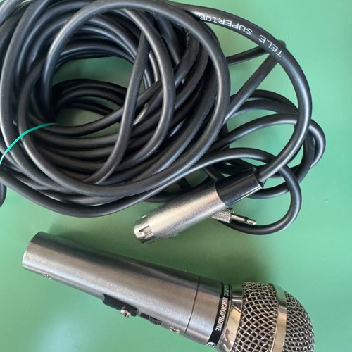 Microphone installation set like new, 4 lavalier mics, dynamic mic, mixer