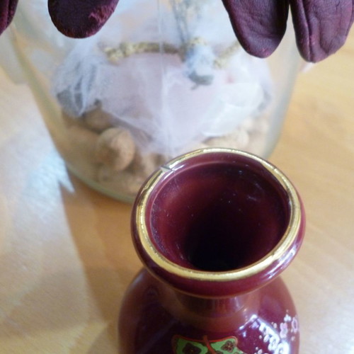 Vintage small flower vase used, 80s