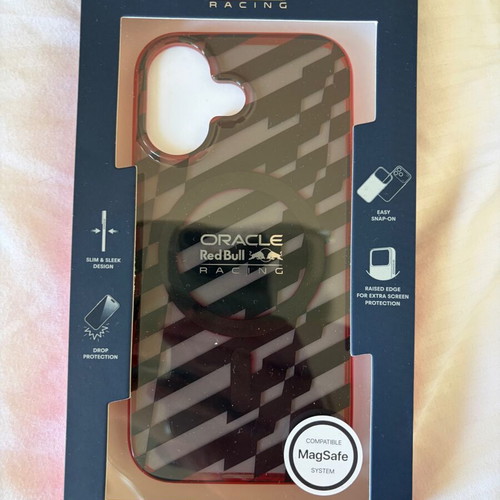 Oracle Red Bull iPhone 17 case