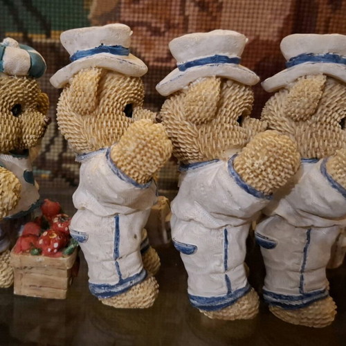 Vintage figures like new