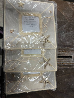 Photo frames set of 4 new