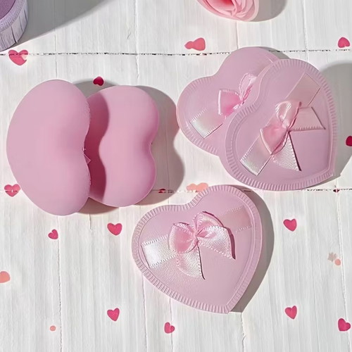 Makeup sponges heart-shaped, pack of 5, new