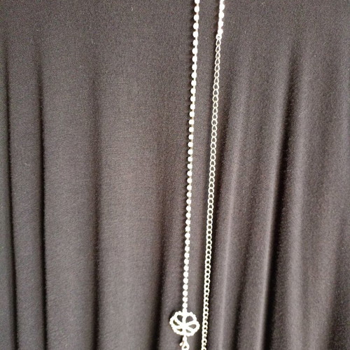 Vintage waist chain belt like new, silver with rhinestones