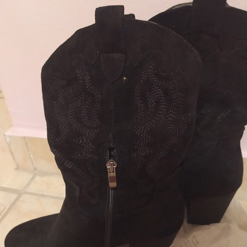 3/4 boots new black suede with embroidery size 37 Just Greece