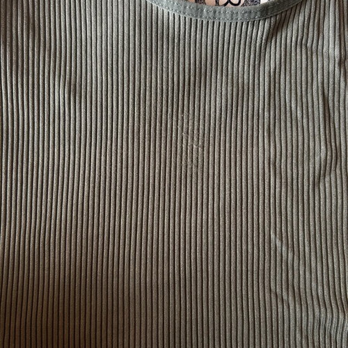 Rib Crop Top khaki size XL like new by Stradivarius