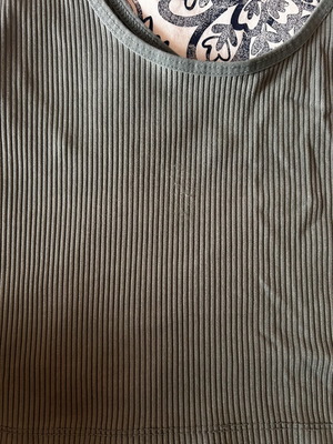 Rib Crop Top khaki size XL like new by Stradivarius