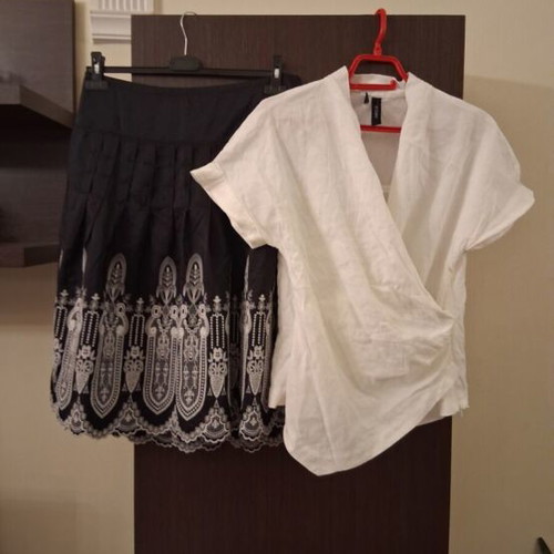 Clothing pack size M with gifts, like new