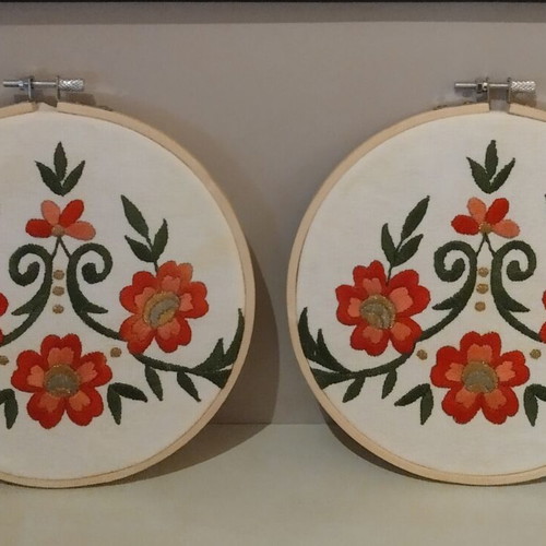 Embroidery set on hoop like new, diameter 19cm, boho style